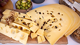 KARS GRAVYER PEYNİRİ 1 KG